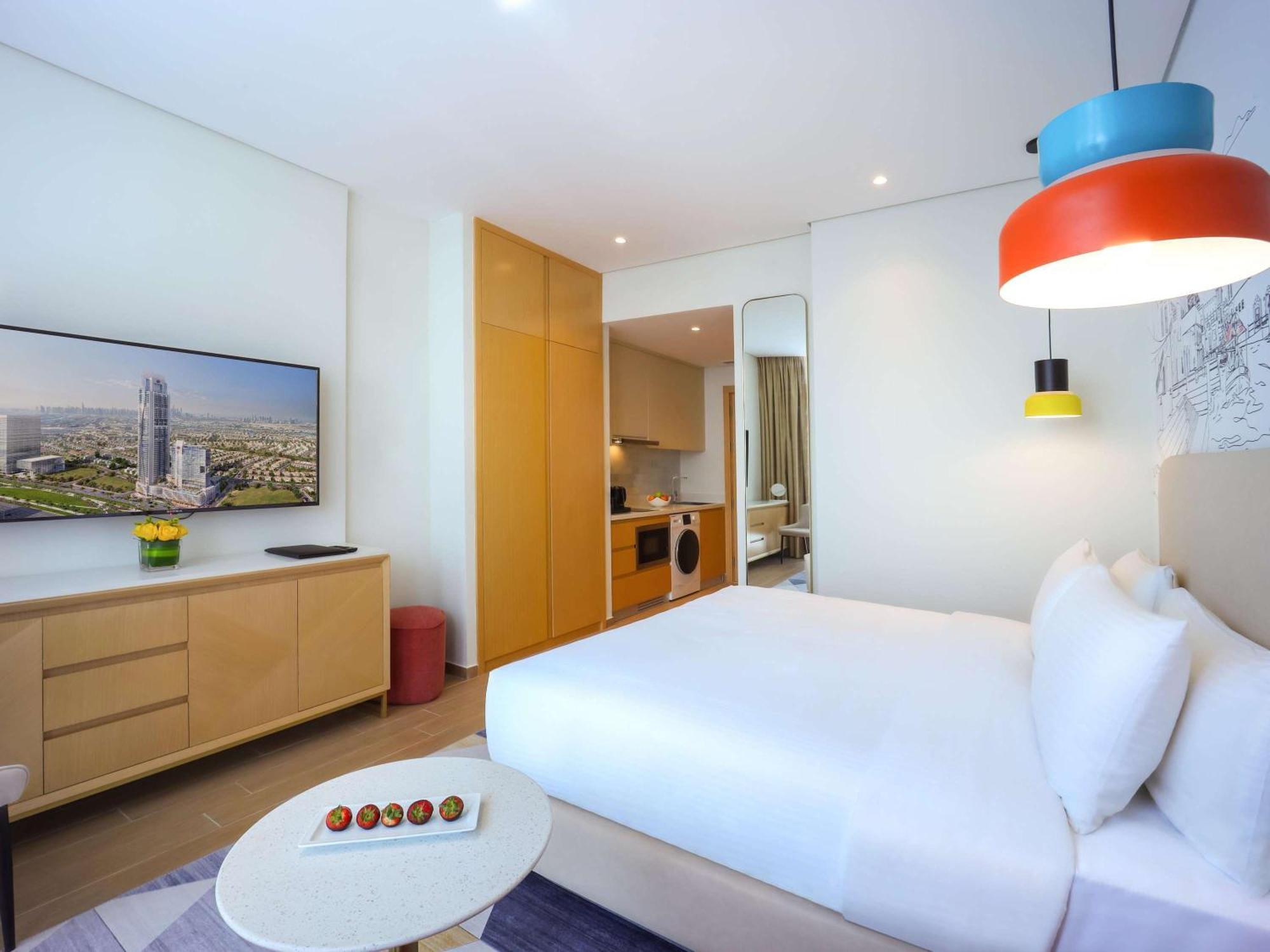 Adagio Jumeirah Village Triangle ドバイ エクステリア 写真